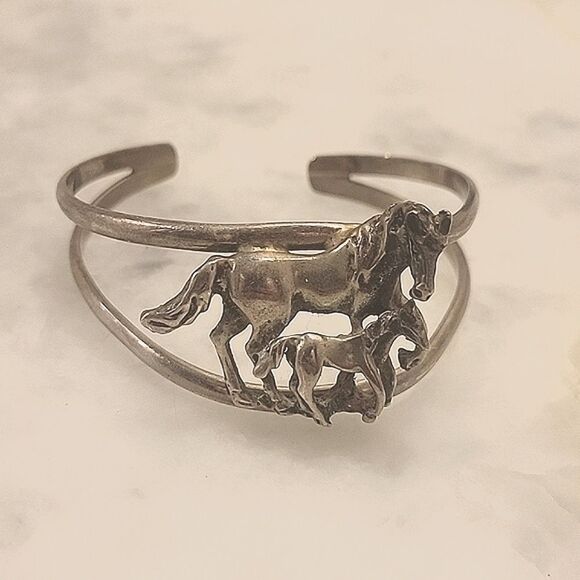 Vintage Native Sterling Silver 3D Horse Foal Colt Cuff Boho Bracelet Mexico - Picture 1 of 14